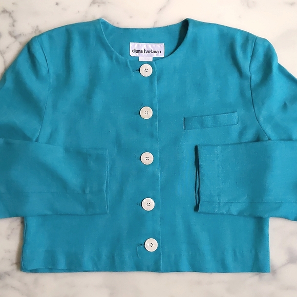 Diana Hartman Rayon and Linen Cropped Blazer with real pocket. - Picture 3 of 4